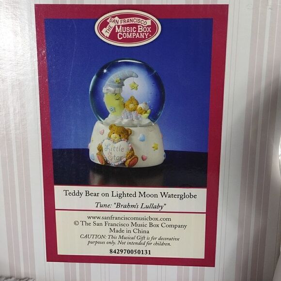 Musical Teddy Bear on Lighted Moon Waterglobe - Picture 7 of 8